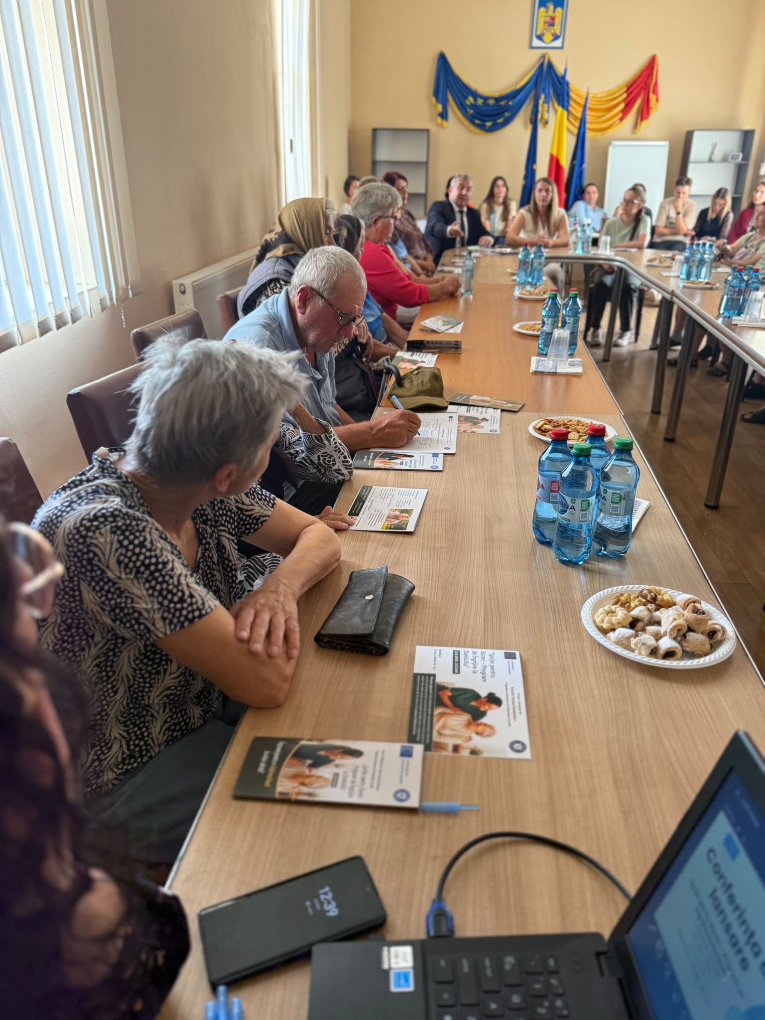 Conferința de lansare – fotografia 1